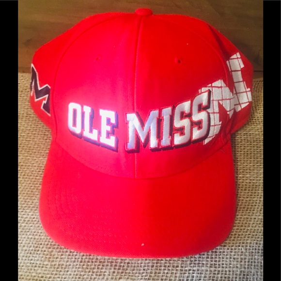 NEW, Nike “OLE MISS” Hat / Cap